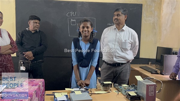 Mentor guiding students
