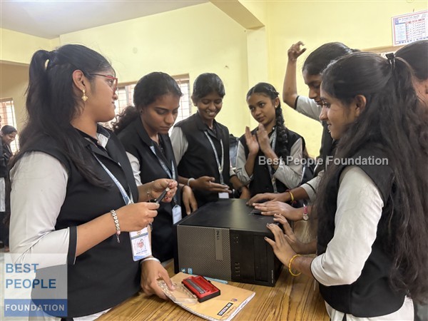 Practical session on installing RAM modules