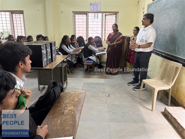 Best People Foundation team with over 100 students after the successful IT Hardware Workshop in Hebbal.