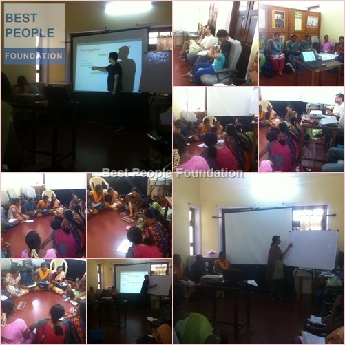 Workshop with rural teachers by Dhanashree Giten